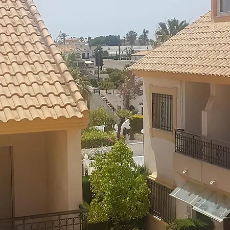 Rosi: Beachside Retreat With Wi-fi * Orihuela