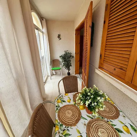Apartment Rosi: Beachside Retreat With Wi-fi
