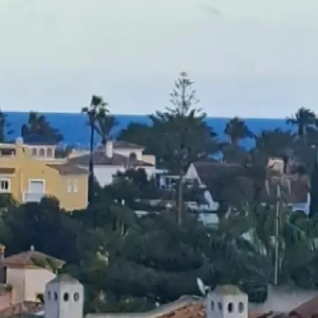 Rosi: Beachside Retreat With Wi-fi * Orihuela